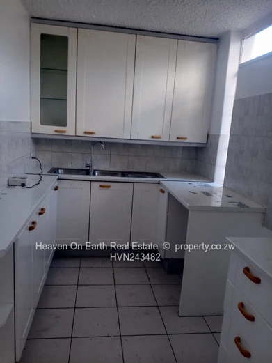 Neat duplex  garden apartment to rent !  (Sole Mandate)