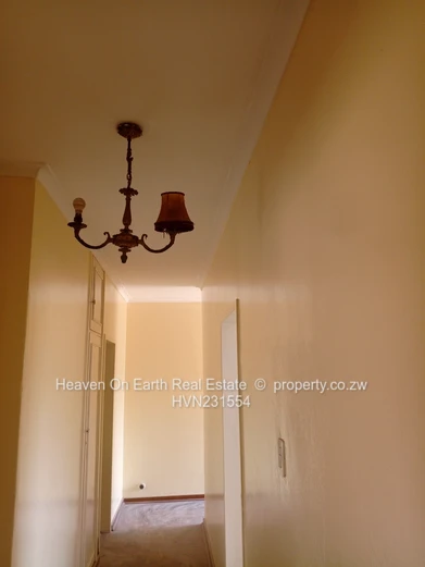 Neatly painted house to rent !  (Sole Mandate)