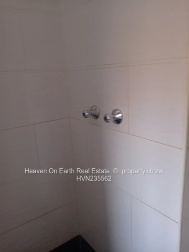 Neat home to let  (Sole Mandate)