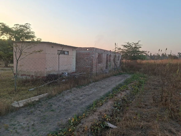 Farm & Agricultural Land