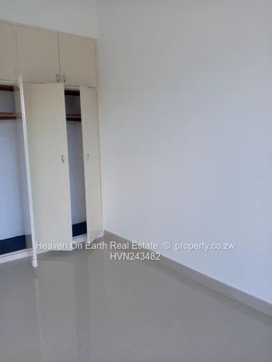 Neat duplex  garden apartment to rent !  (Sole Mandate)