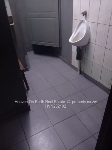 Golden opportunity in a high traffic street!!! (Sole Mandate)