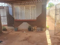 4 beds house in Warren Park near Police