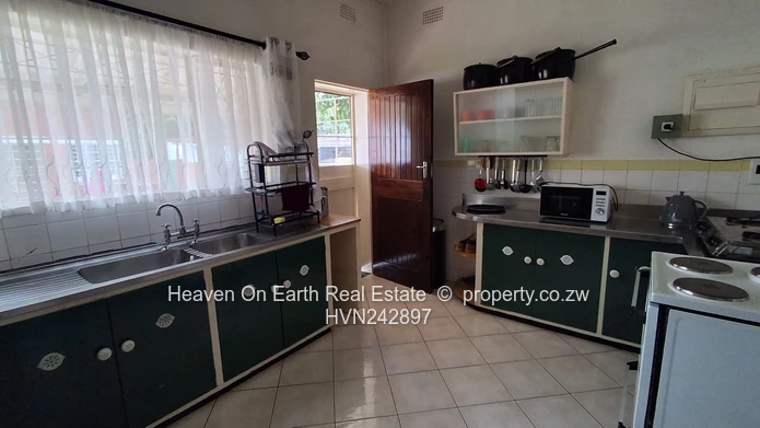 Beautiful 3 beds house