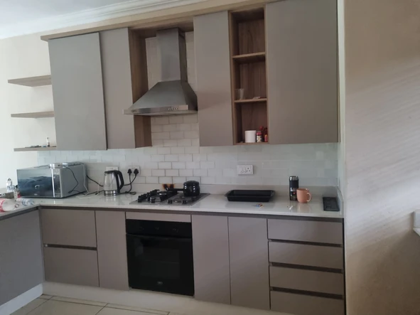 3 Bedroom Flat & Apartment