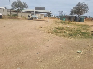 Commercial & Industrial Land
