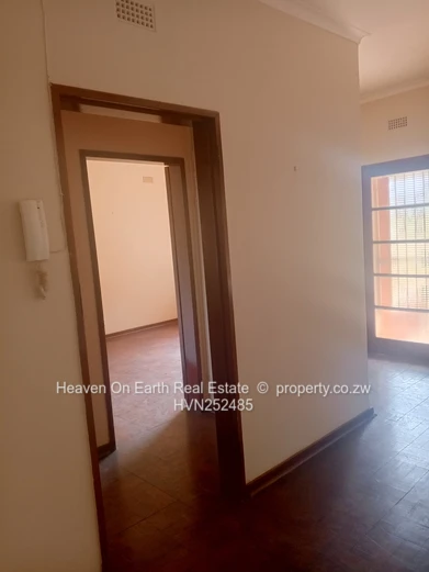 Secure 2 bedroomed flat on 2nd street !! (Sole Mandate)