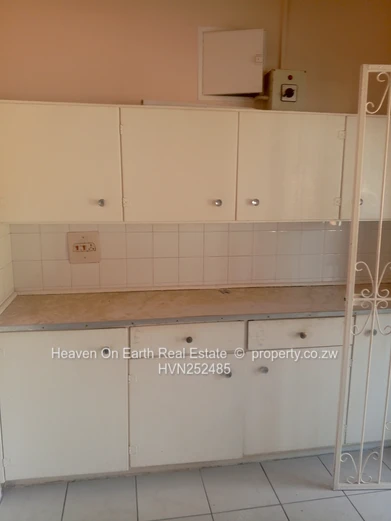 Secure 2 bedroomed flat on 2nd street !! (Sole Mandate)