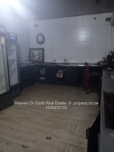 Golden opportunity in a high traffic street!!! (Sole Mandate)