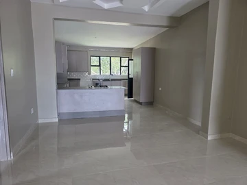 3 Bedroom Flat & Apartment