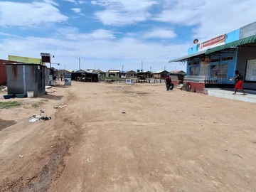 Commercial & Industrial Land