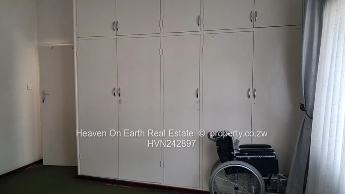 Beautiful 3 beds house