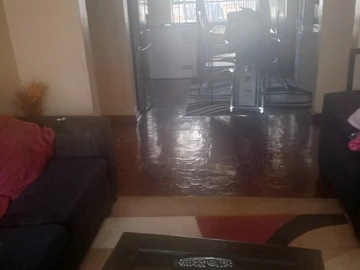 2 Bedroom Flat & Apartment