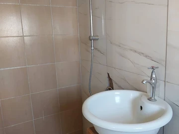 3 Bedroom Garden Flat