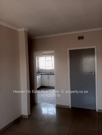Modern and neat starter home to rent !! (Sole Mandate)