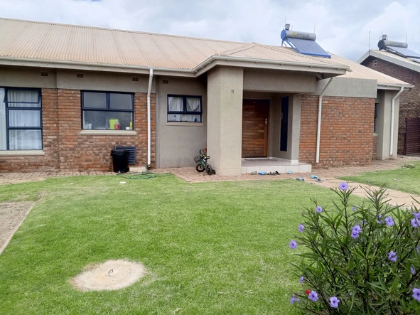 3 Bedroom Garden Flat