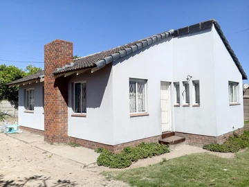 House for immediate occupation 