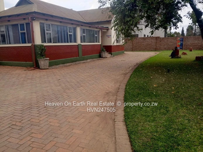 Offices to let !  (Sole Mandate)