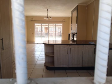 3 Bedroom Garden Flat