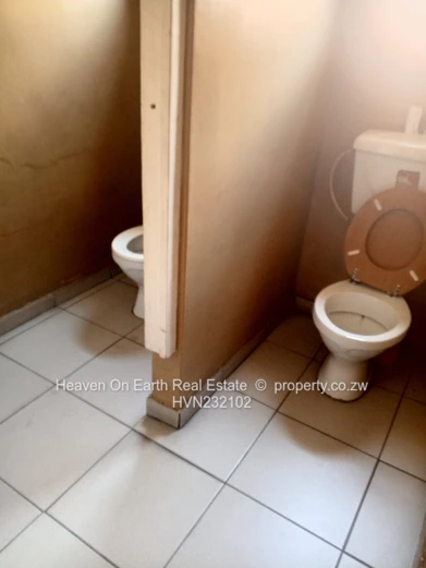 Golden opportunity in a high traffic street!!! (Sole Mandate)