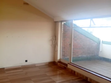 2 Bedroom Garden Flat
