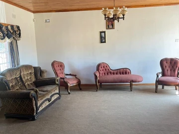 Farm & Agricultural Land