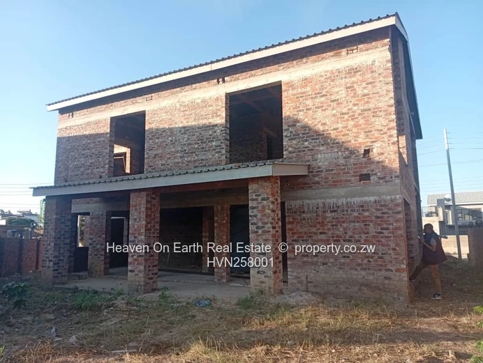 Townhouse/ flat for sale