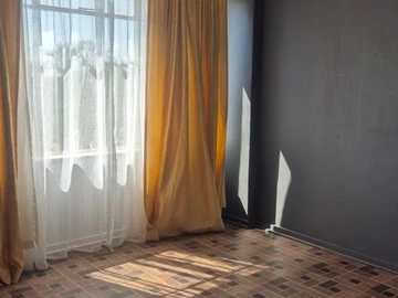 2 Bedroom Flat & Apartment