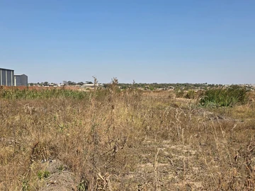 Commercial & Industrial Land
