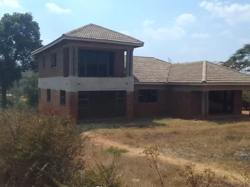 5 Bedroom House