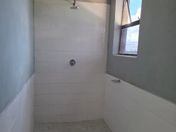 3 Bedroom Flat & Apartment