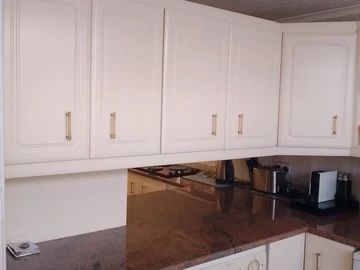 3 Bedroom Flat & Apartment