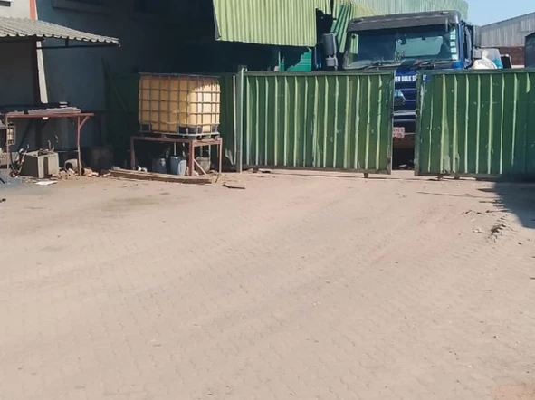 Warehouse & Factory