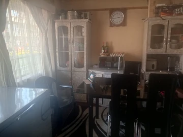 2 Bedroom Flat & Apartment
