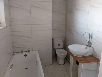 3 Bedroom Garden Flat