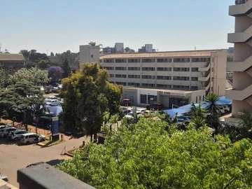 2 Bedroom Flat & Apartment