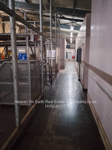 LOCATION!!! Busy Area