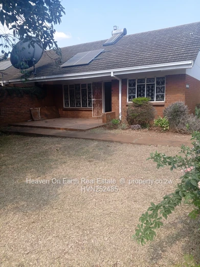 Secure 2 bedroomed flat on 2nd street !! (Sole Mandate)