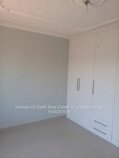 Modern and neat starter home to rent !! (Sole Mandate)