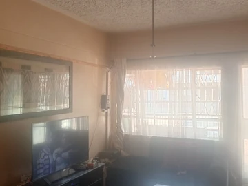 2 Bedroom Flat & Apartment