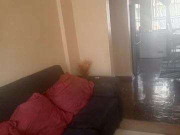 2 Bedroom Flat & Apartment